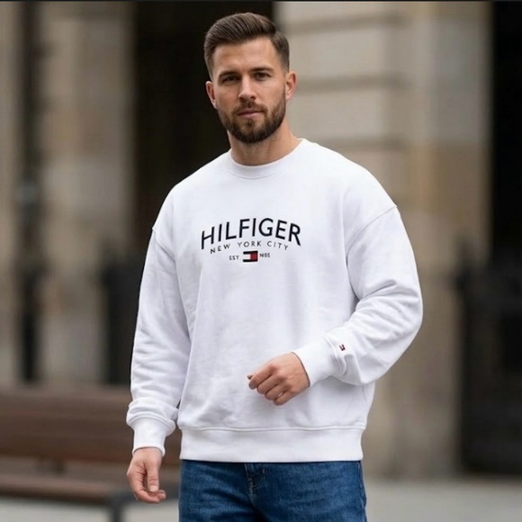 Tommy Hilfiger Other - Tommy Hilfiger New York City Est 1985 White Crewneck Sweatshirt Size XL NWOT